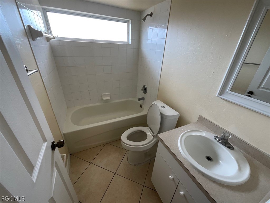 4005 1st Street Southwest Lehigh Acres, FL 33976 - Photo 15 of 22