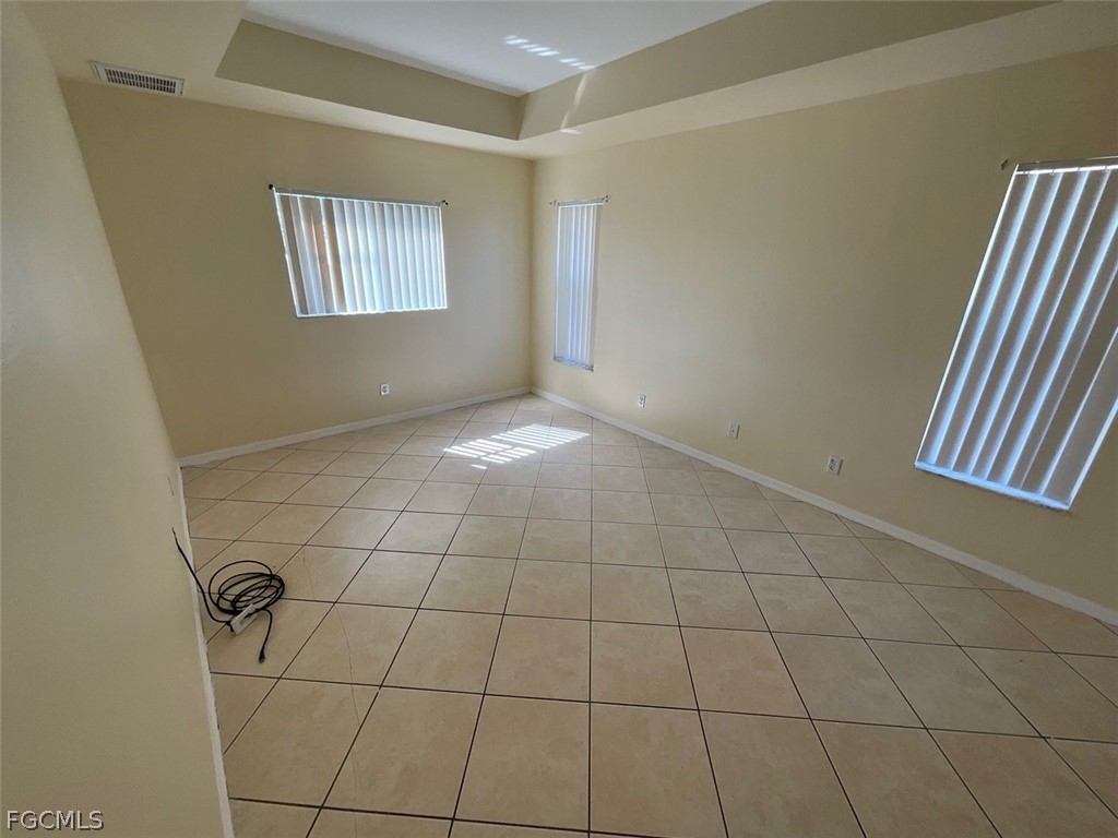 4005 1st Street Southwest Lehigh Acres, FL 33976 - Photo 9 of 22