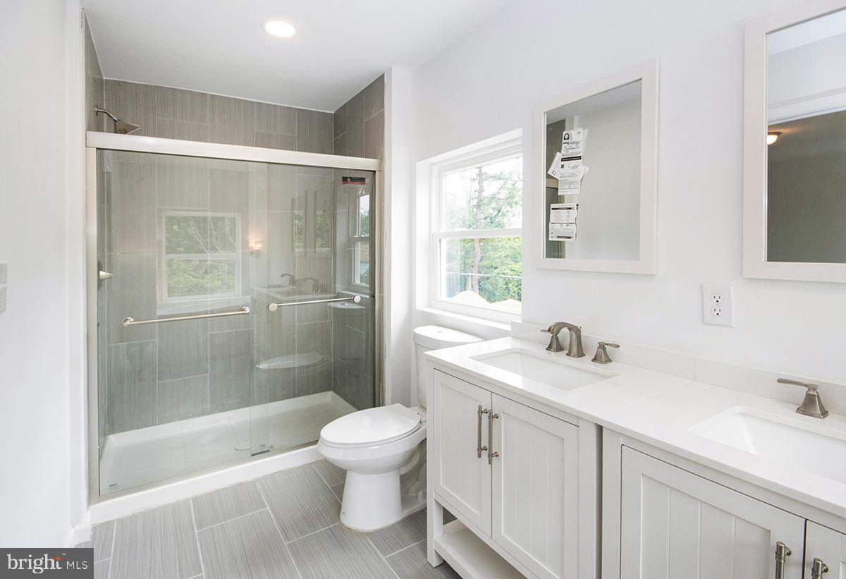 21 Rhode Island Road Sicklerville, NJ 08081 - Photo 17 of 48 Gallery Image 17