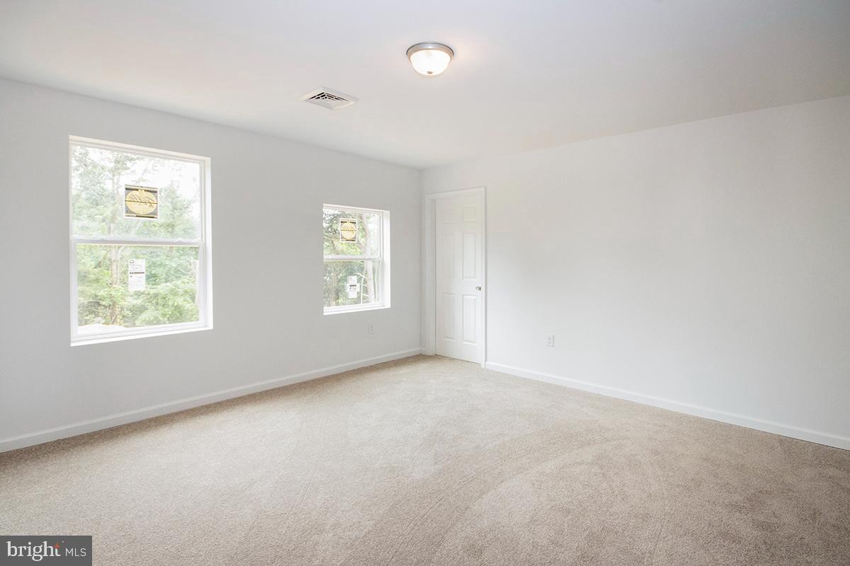 21 Rhode Island Road Sicklerville, NJ 08081 - Photo 19 of 48 Gallery Image 19