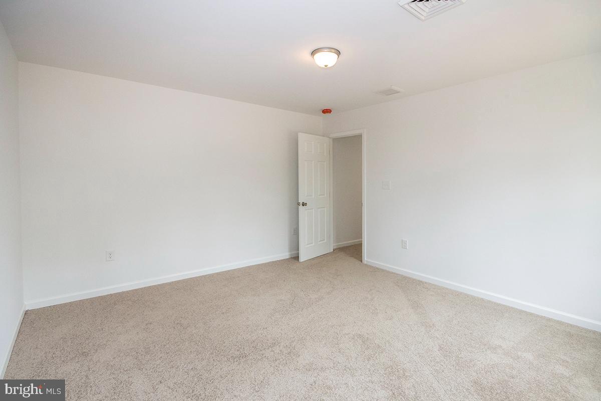 21 Rhode Island Road Sicklerville, NJ 08081 - Photo 21 of 48 Gallery Image 21