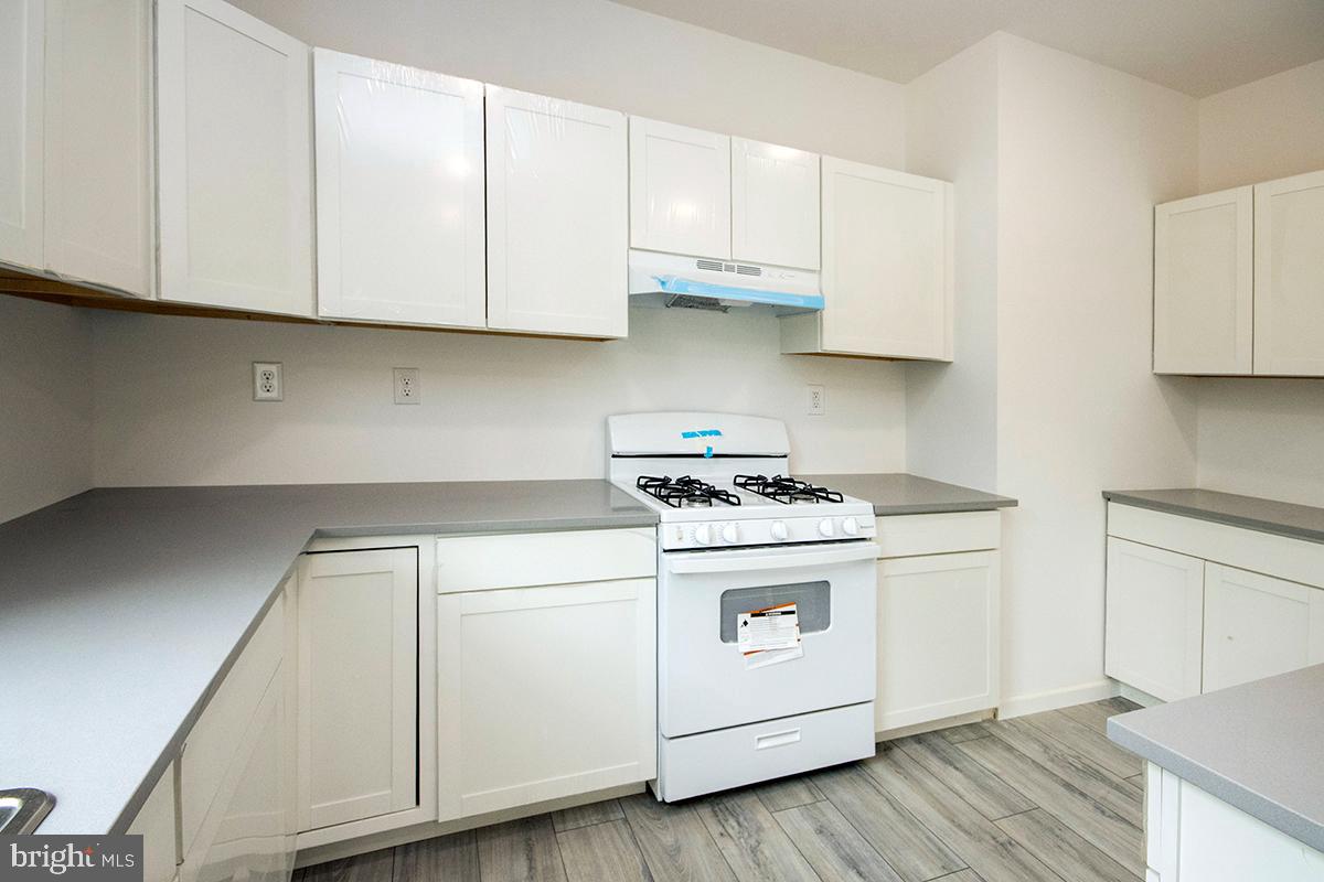 21 Rhode Island Road Sicklerville, NJ 08081 - Photo 10 of 48 Gallery Image 10