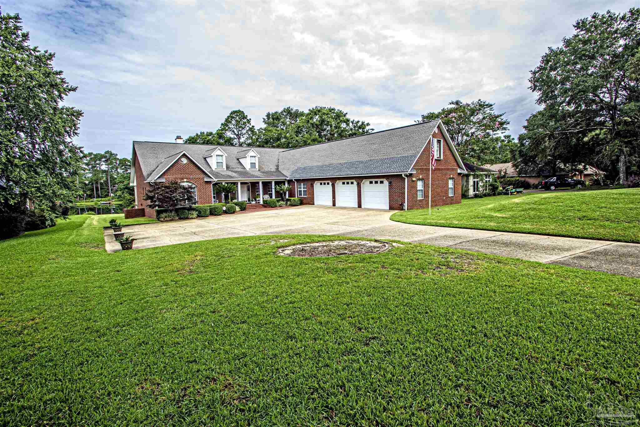 5437 Rowe Trail Milton, FL 32571 - Photo 3 of 50 Gallery Image 3