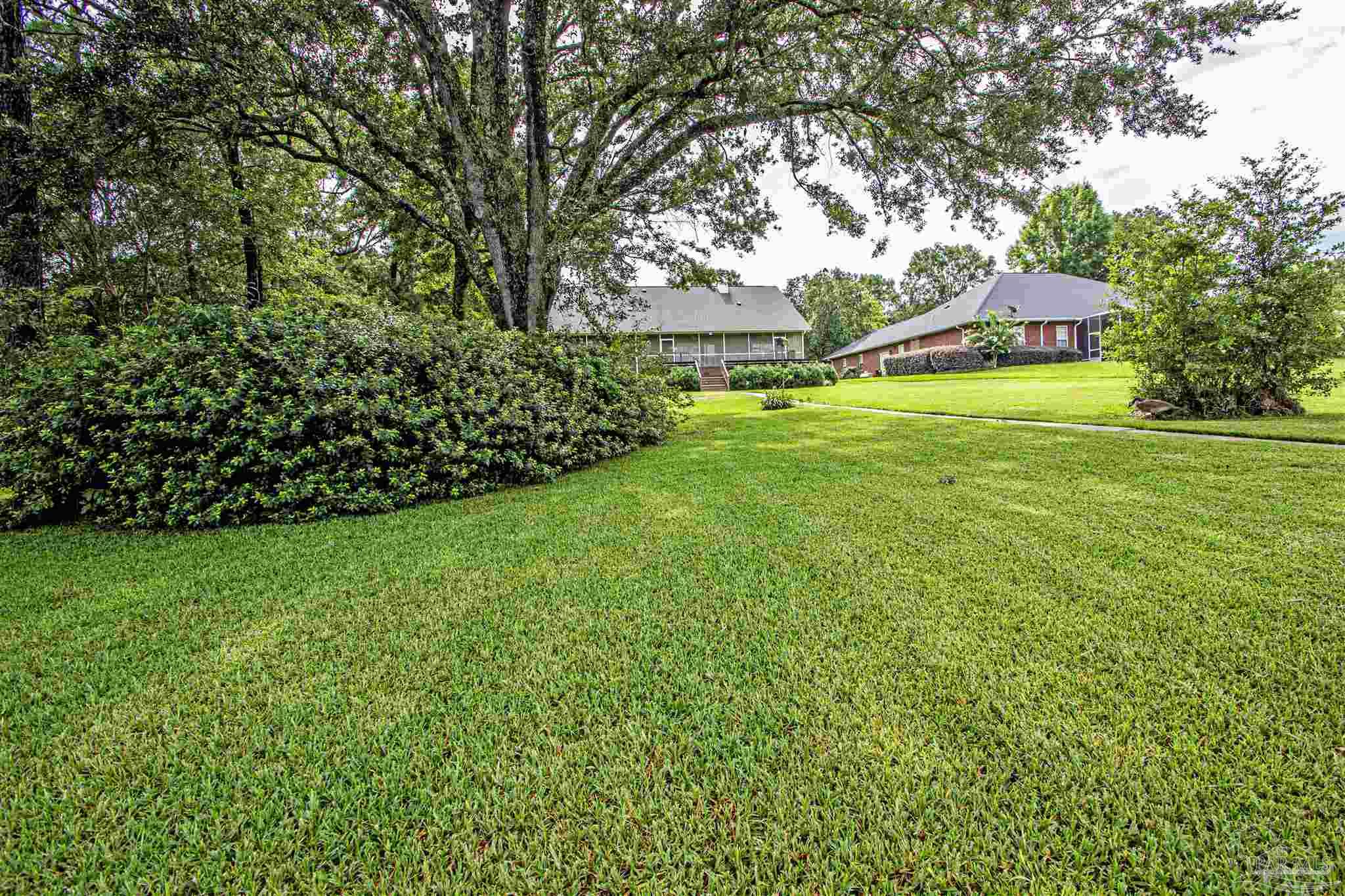 5437 Rowe Trail Milton, FL 32571 - Photo 8 of 50 Gallery Image 8