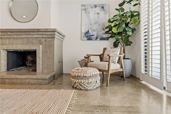 $6,000 | 1140 Manhattan Beach, Unit D, Manhattan Beach, CA 90266