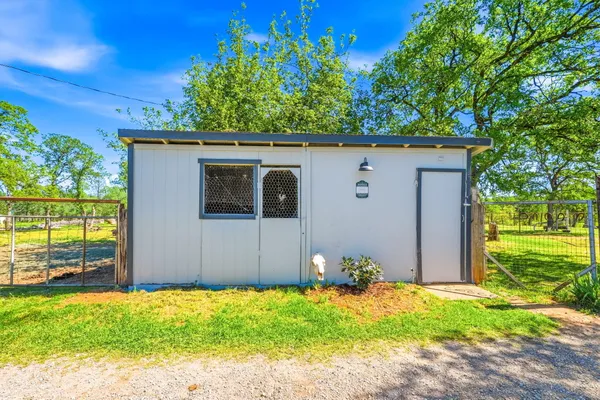 $595,000 | 17837 Coyote Lane, Anderson, CA 96007