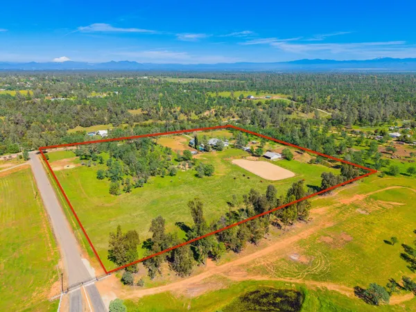 $595,000 | 17837 Coyote Lane, Anderson, CA 96007