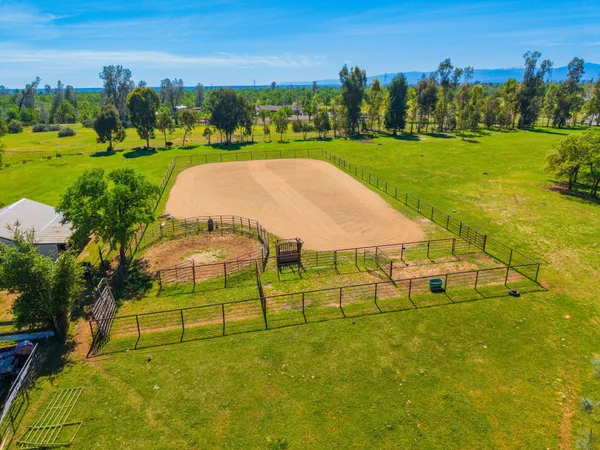 $595,000 | 17837 Coyote Lane, Anderson, CA 96007