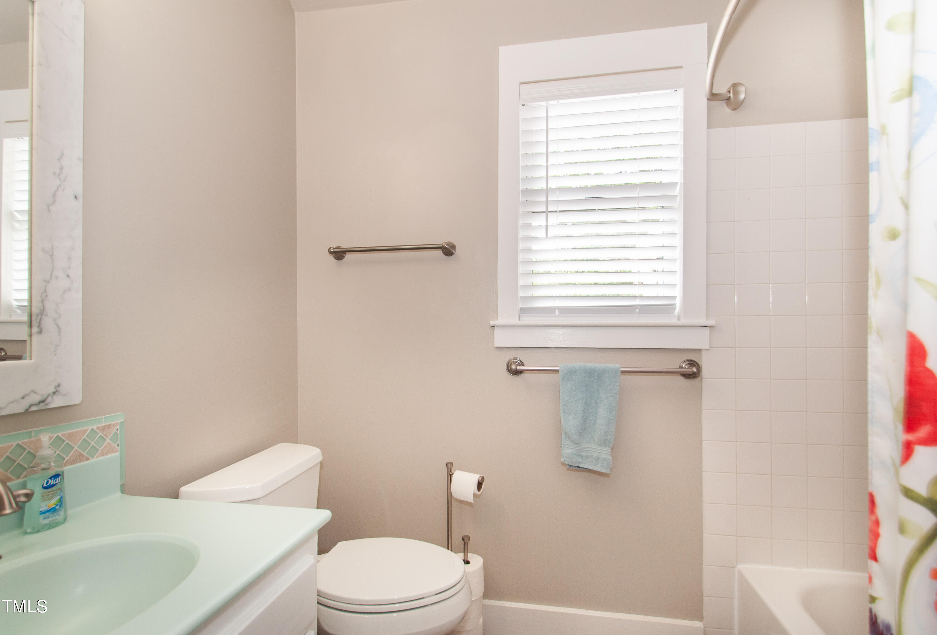 6044 Sentinel Drive Raleigh, NC 27609 - Photo 19 of 32 Hall Bath