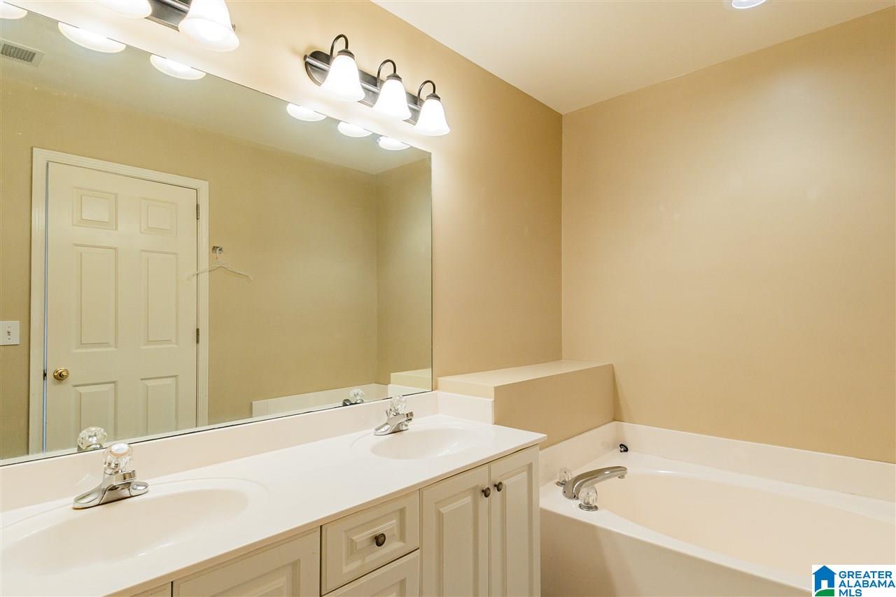 439 Cambrian Ridge Trail Pelham, AL 35124 - Photo 19 of 33