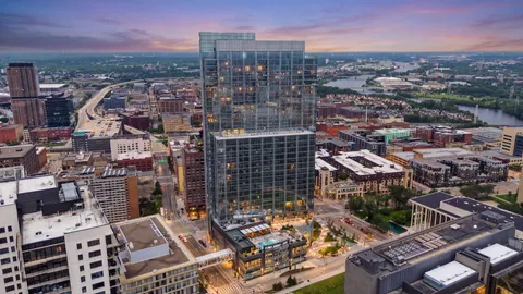 $3,300,000 | 255 Hennepin Avenue, Unit 3303, Minneapolis, MN 55401