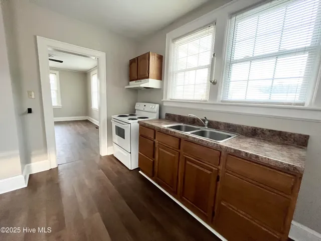 $1,417 | 905 Maple Street, Elizabeth City, NC 27909