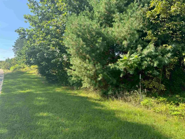 $29,900 | Lake Drive, Unit 35/36, Gresham, WI 54128