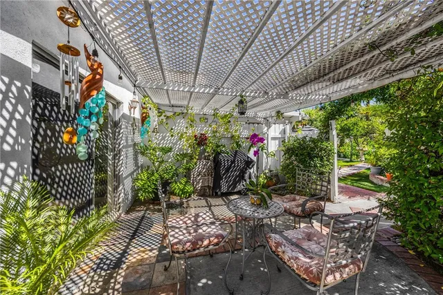 a view of outdoor space patio and entertaining space