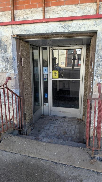 109 West New Castle Street Butler, PA 16001 - Photo 5 of 5 a front view of a house with shower