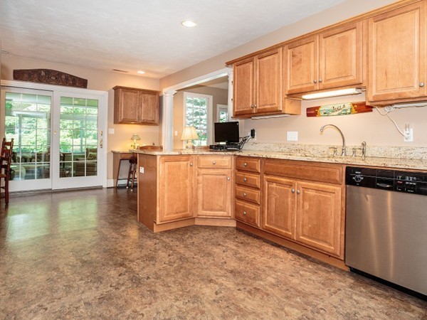 114 A Spofford Road Boxford, MA 01921 - Photo 10 of 25