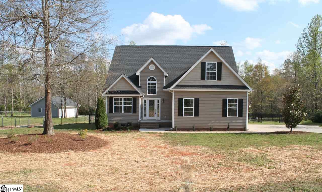 121 Sprouse Lane Fountain Inn, SC 29644 - Photo 2 of 34