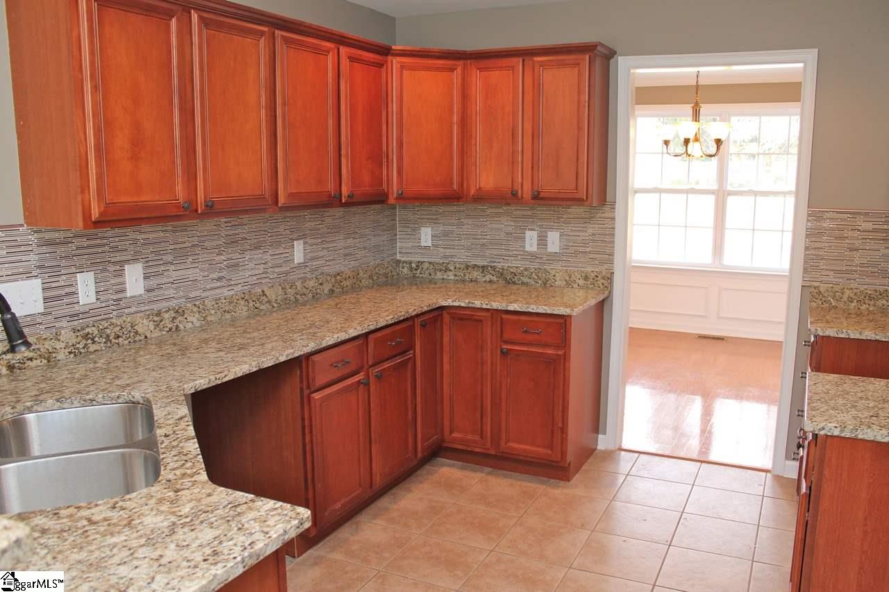 121 Sprouse Lane Fountain Inn, SC 29644 - Photo 12 of 34