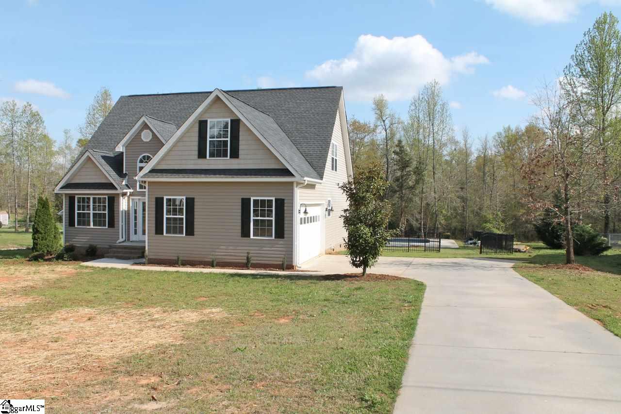 121 Sprouse Lane Fountain Inn, SC 29644 - Photo 4 of 34