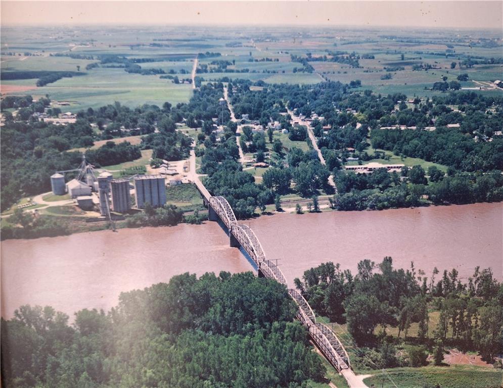 202 Broad Street Waverly, MO 64096 - Photo 15 of 17