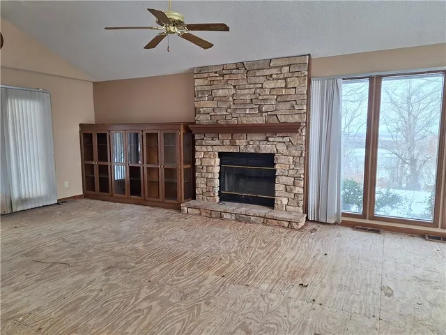 $120,000 | 202 Broad Street, Waverly, MO 64096