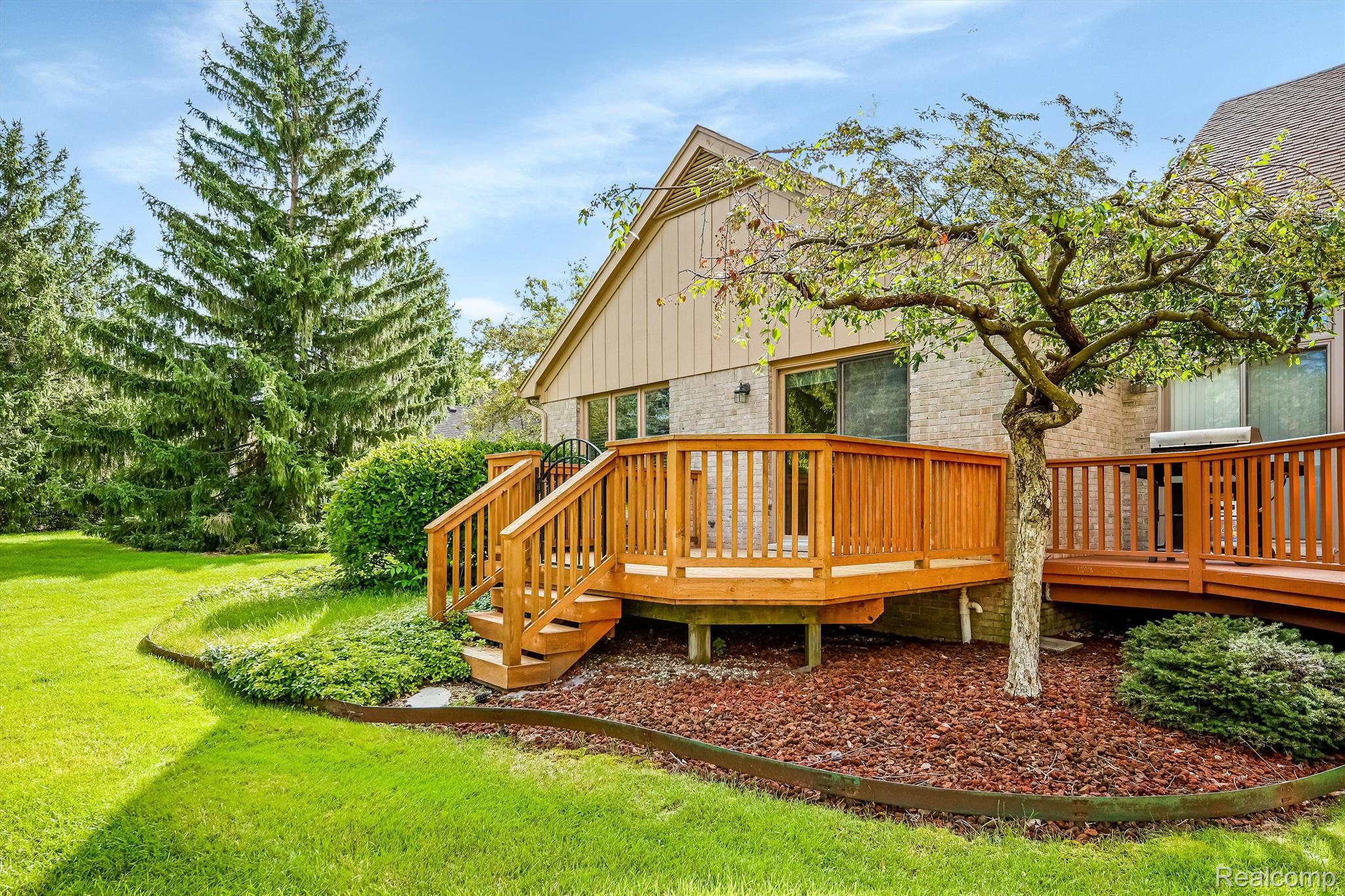5889 Dawn Ridge Drive Troy, MI 48098 - Photo 38 of 41 Gallery Image 38