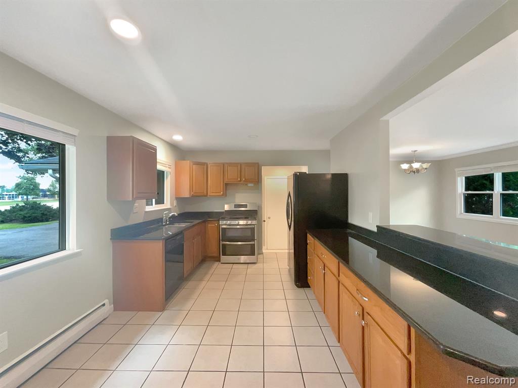 26305 Middlebelt Road Farmington Hills, MI 48334 - Photo 10 of 20