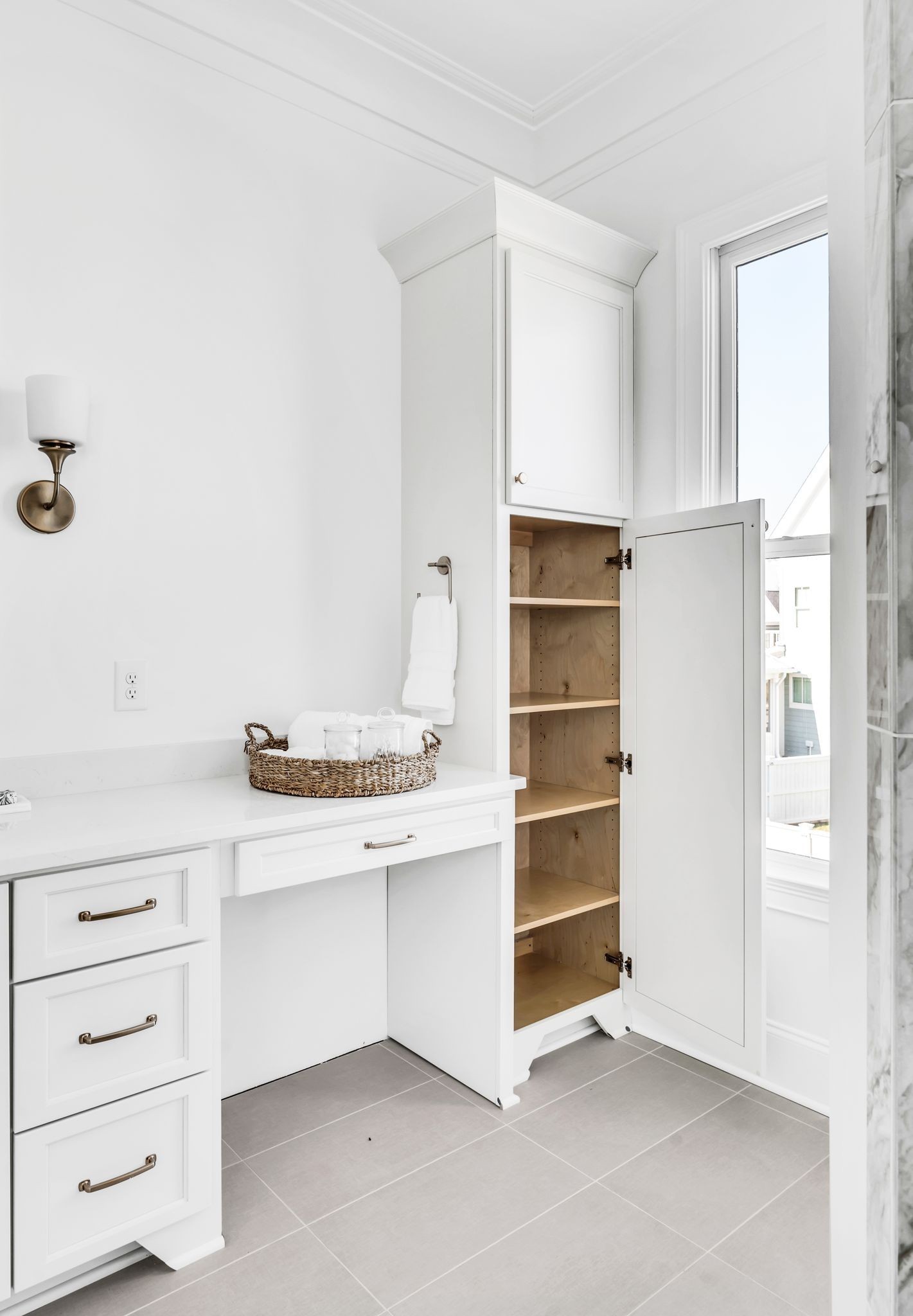 3008 Eliot Road Franklin, TN 37064 - Photo 36 of 53 a view of an empty walk in closet