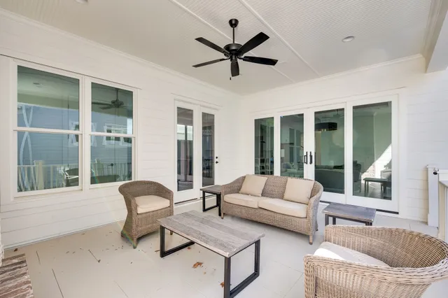 a picture of a bench in a white microwave