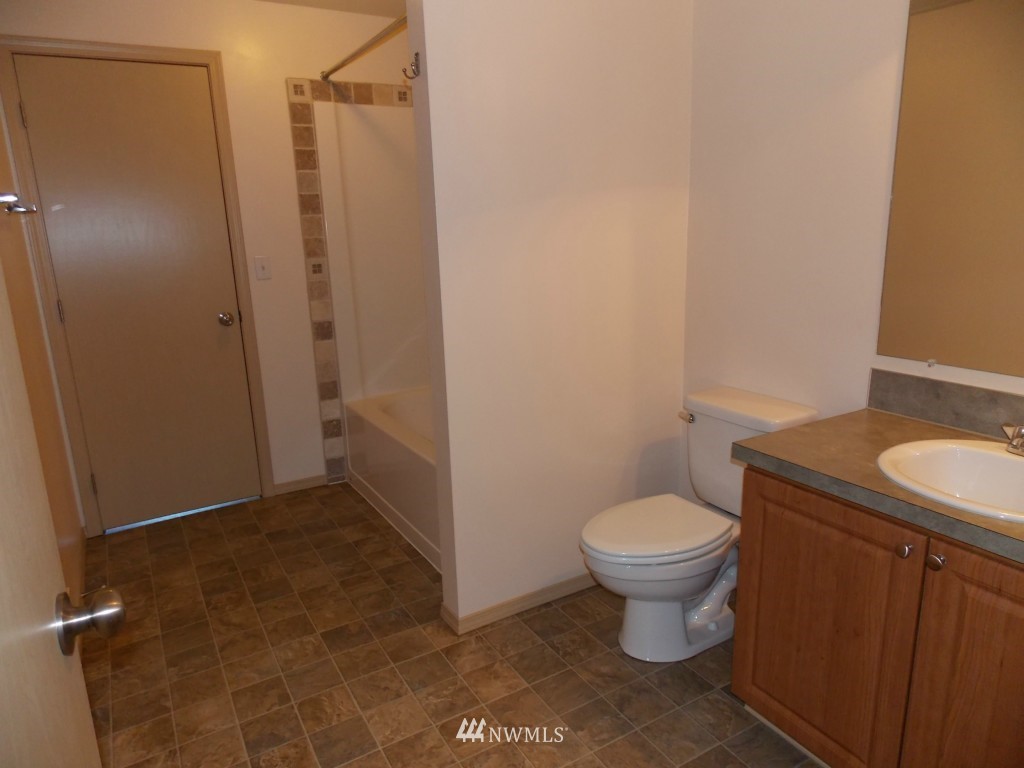 17630 Leitner Road Southwest Rochester, WA 98579 - Photo 13 of 25