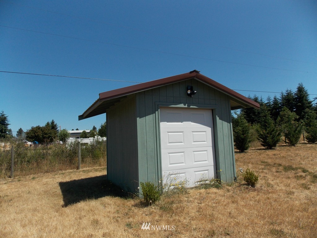 17630 Leitner Road Southwest Rochester, WA 98579 - Photo 16 of 25