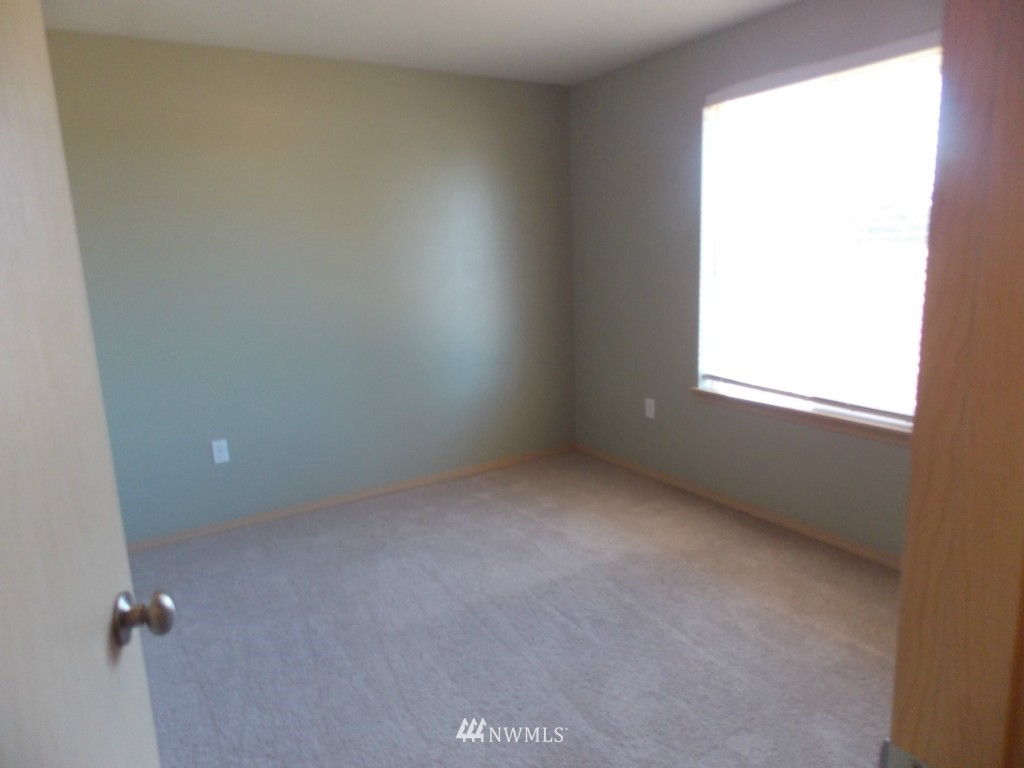 17630 Leitner Road Southwest Rochester, WA 98579 - Photo 10 of 25