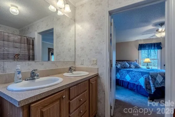 $359,000 | 508 Griffin Mountain Lane, Franklin, NC 28734