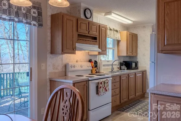 $359,000 | 508 Griffin Mountain Lane, Franklin, NC 28734