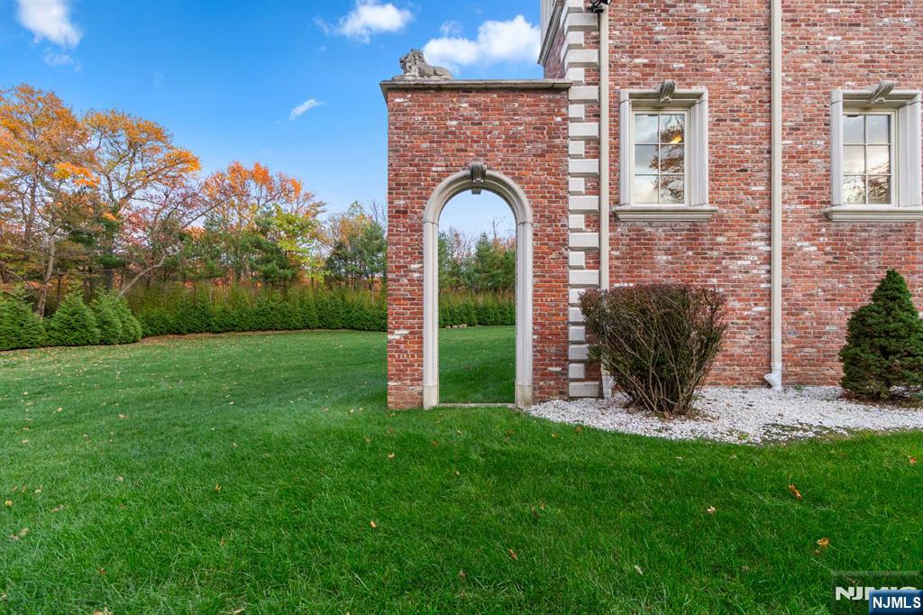 24 Tulip Tree Lane Alpine, NJ 07620 - Photo 48 of 50