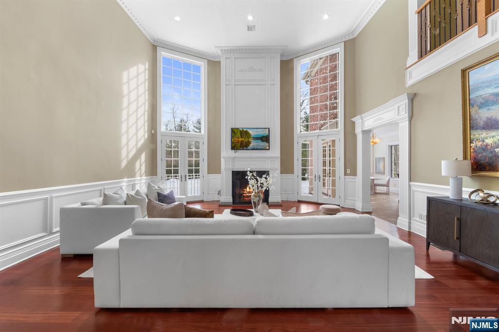 24 Tulip Tree Lane Alpine, NJ 07620 - Photo 9 of 50