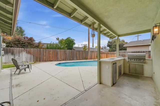 $559,900 | 365 Birchwood Court, Modesto, CA 95350