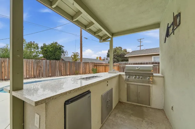 $559,900 | 365 Birchwood Court, Modesto, CA 95350