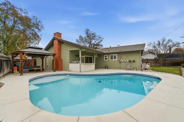 $559,900 | 365 Birchwood Court, Modesto, CA 95350