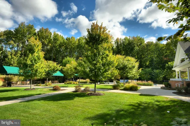 $729,900 | 9 Bellingham Drive, Kendall Park, NJ 08824