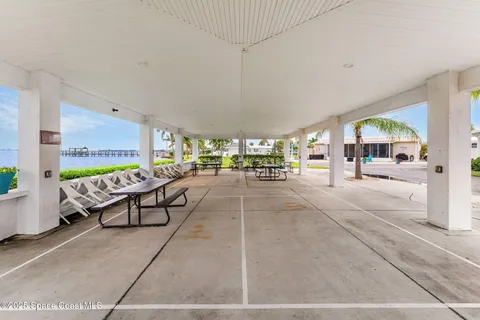 a view of building with outdoor space