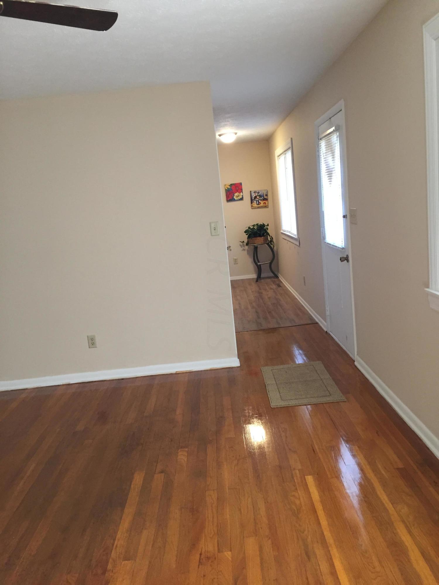 3930 Ivorton Road East Columbus, OH 43207 - Photo 3 of 17 Gallery Image 3