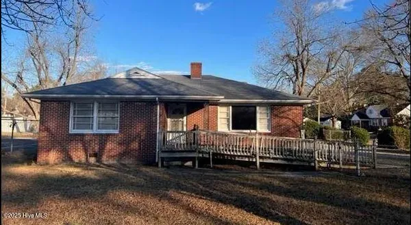 $1,550 | 2409 South Memorial Drive, Greenville, NC 27834