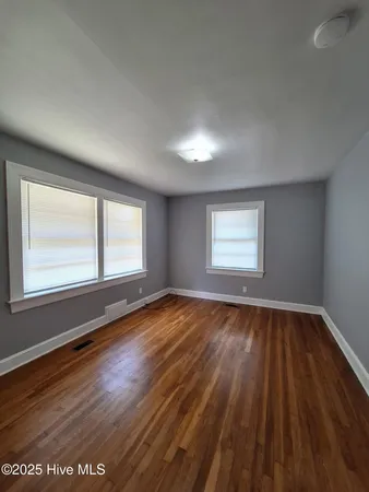 $1,550 | 2409 South Memorial Drive, Greenville, NC 27834