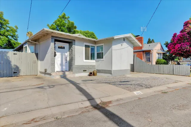 a picture of floor plan