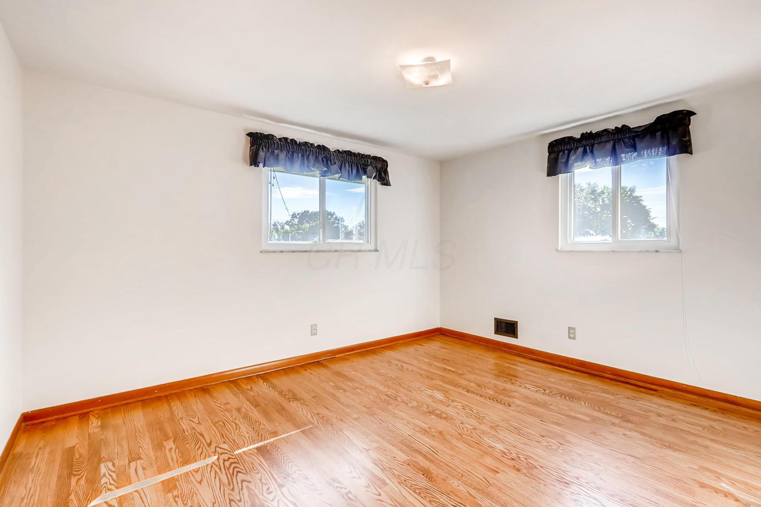 1139 Bernhard Road Columbus, OH 43227 - Photo 16 of 23 Gallery Image 16