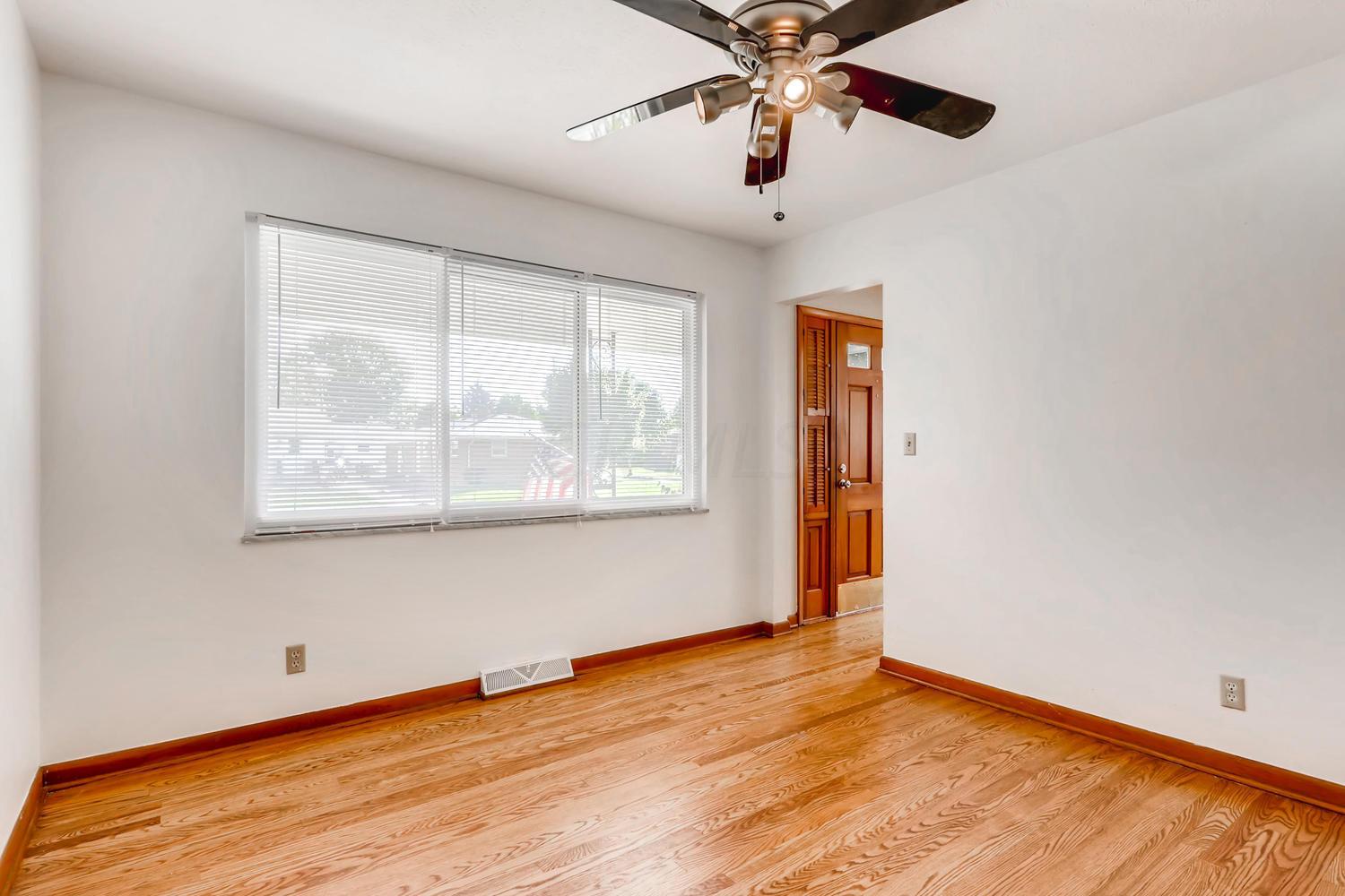 1139 Bernhard Road Columbus, OH 43227 - Photo 8 of 23 Gallery Image 8