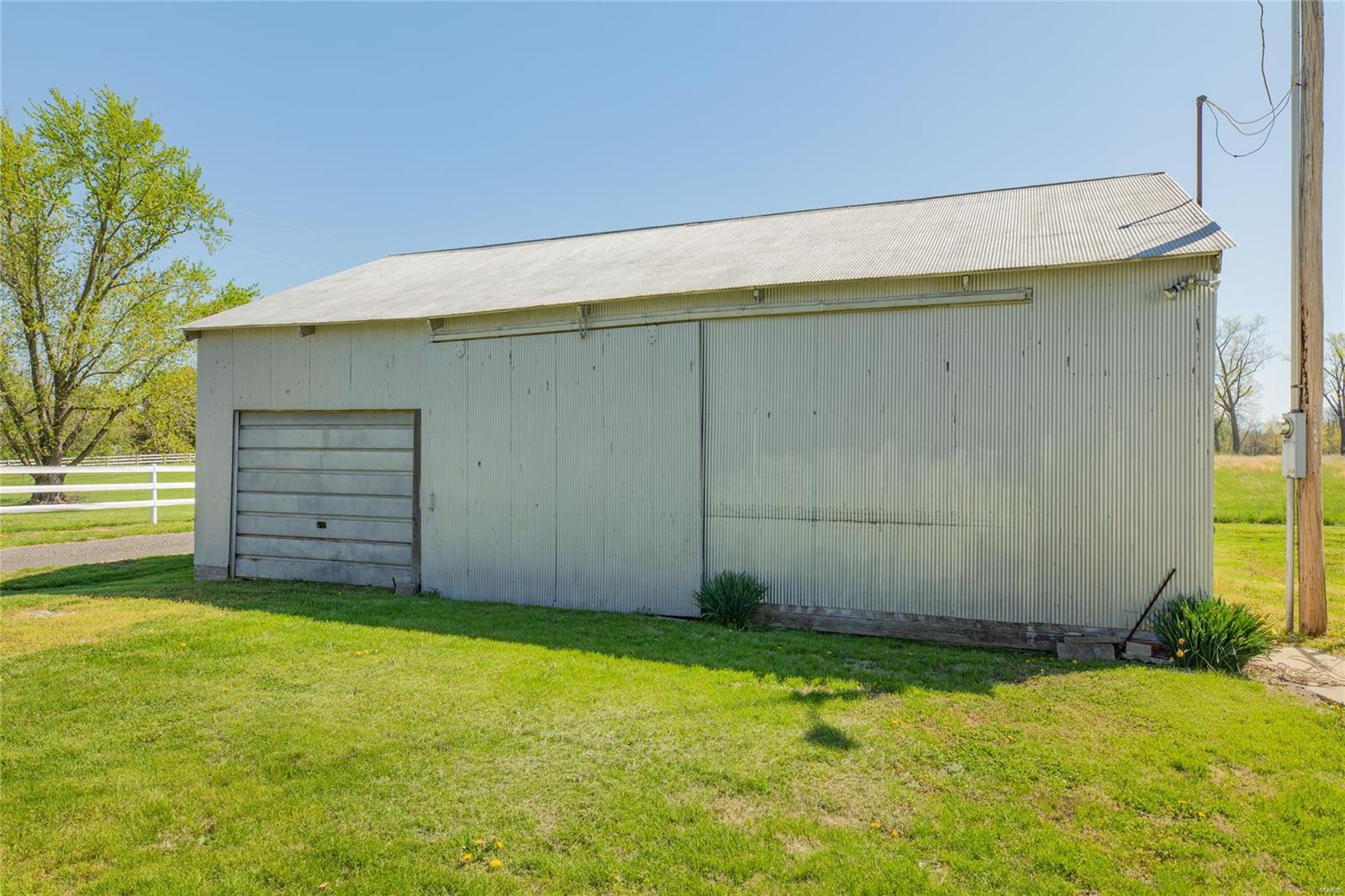 29211 Burch Road Jerseyville, IL 62052 - Photo 11 of 34 Gallery Image 11