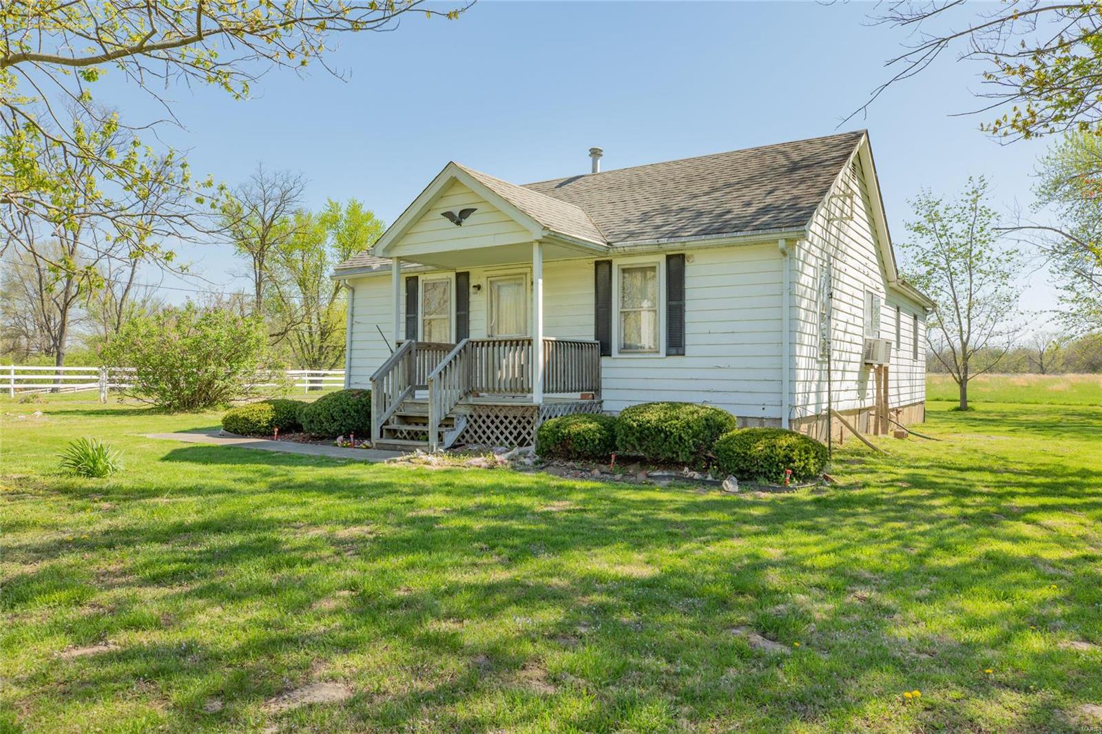 29211 Burch Road Jerseyville, IL 62052 - Photo 2 of 34 Gallery Image 2