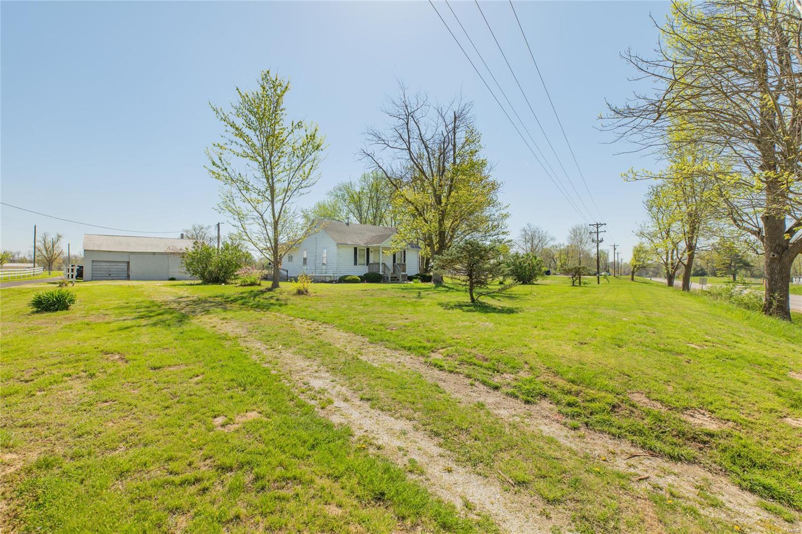 29211 Burch Road Jerseyville, IL 62052 - Photo 4 of 34 Gallery Image 4